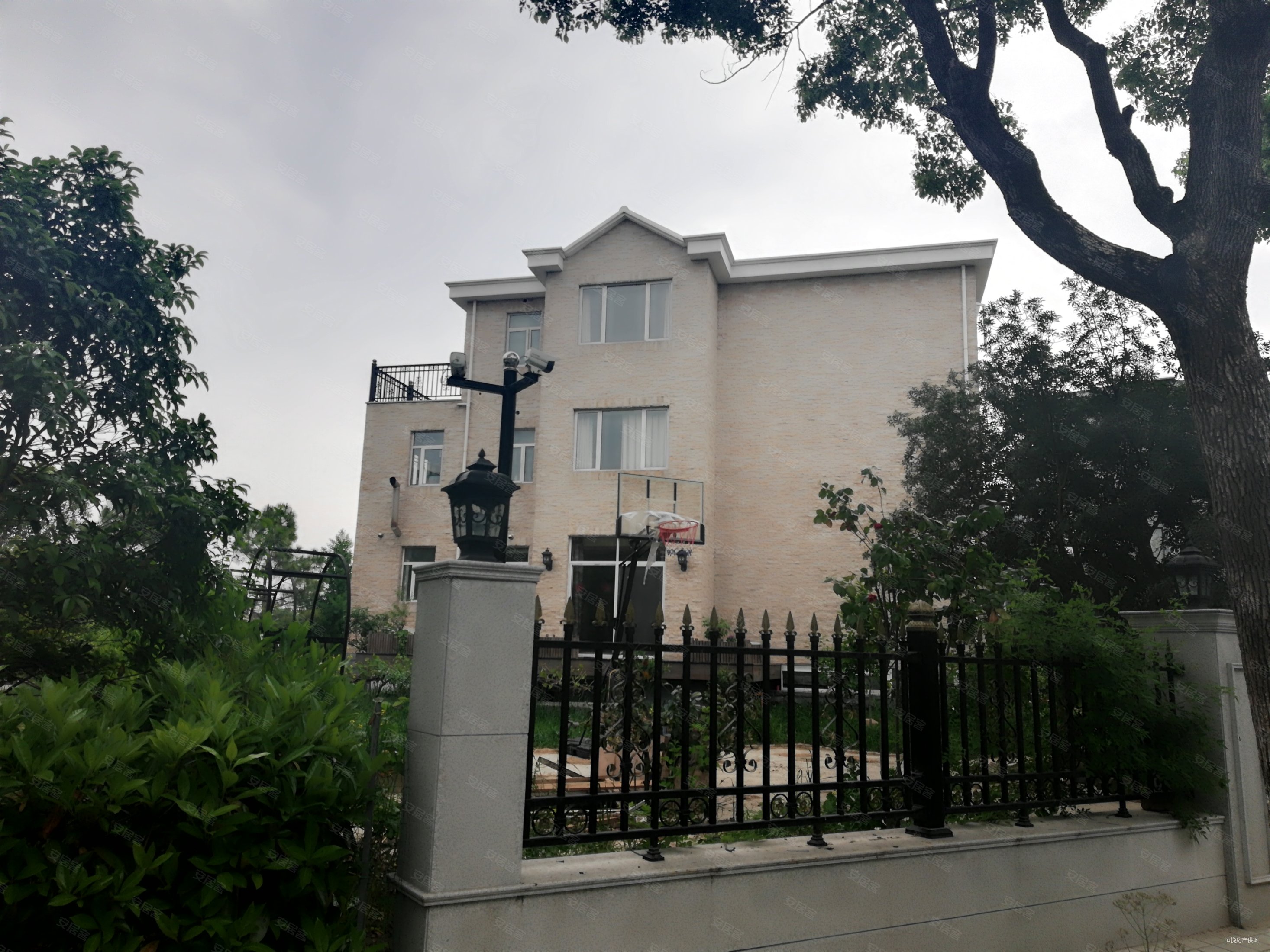 太阳岛高尔夫别墅328平920万6室2厅4卫