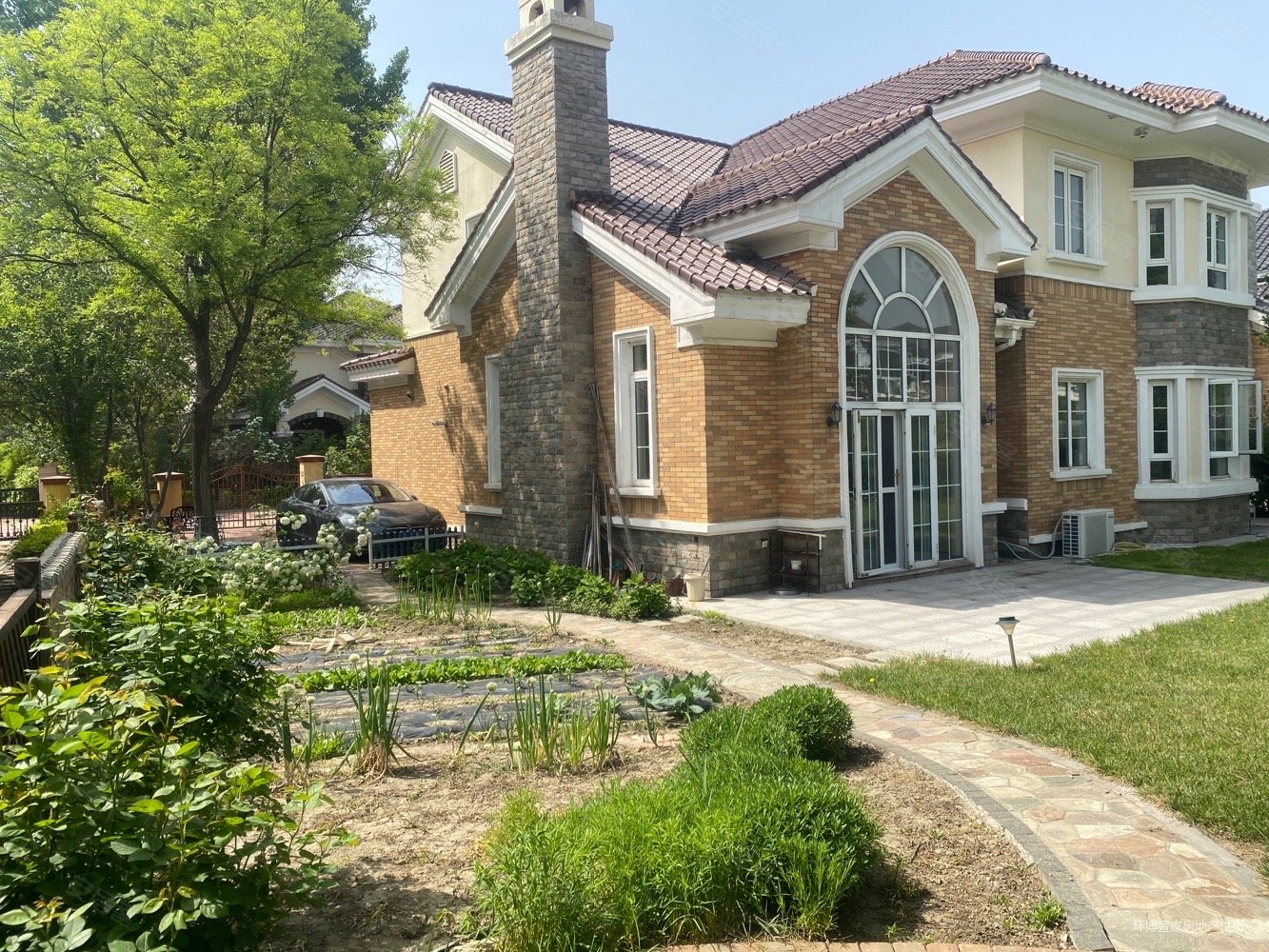 出售京津新城独栋别墅,269平米300万,花园700,京津新城上京熙园二手房