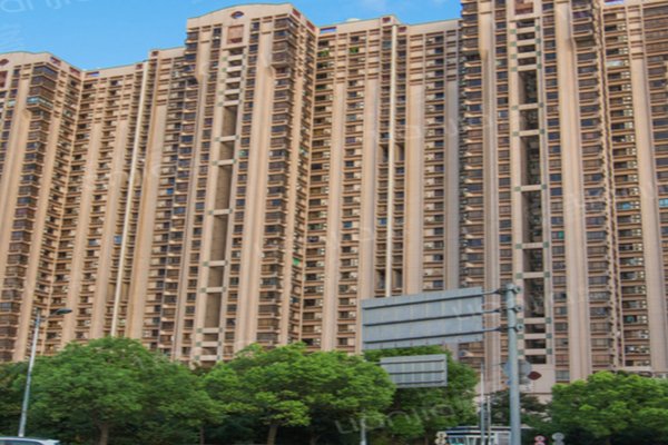 上海二手房 阳明新城 > 王超萍解读阳明新城生活配套中原地产长阳六店
