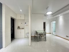 射阳射阳城东吾悦广场双山萃园 2室2厅1卫 100平 南北通透 电梯房出租房源真实图片