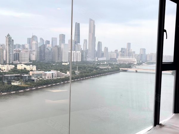 广州海珠滨江东中信君庭中信君庭,一线江景,南北对流大平层出租房源