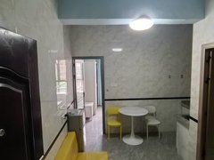 桂林临桂榕山积家公寓,舒适干净安全。主街道,出行方便。公寓楼出租。出租房源真实图片