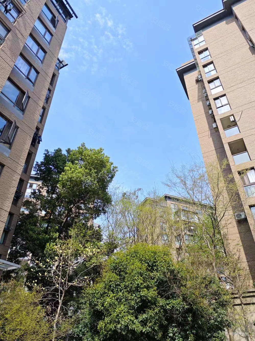 杭州房产网>杭州二手房>临安二手房>临安城区二手房>御城涵园>