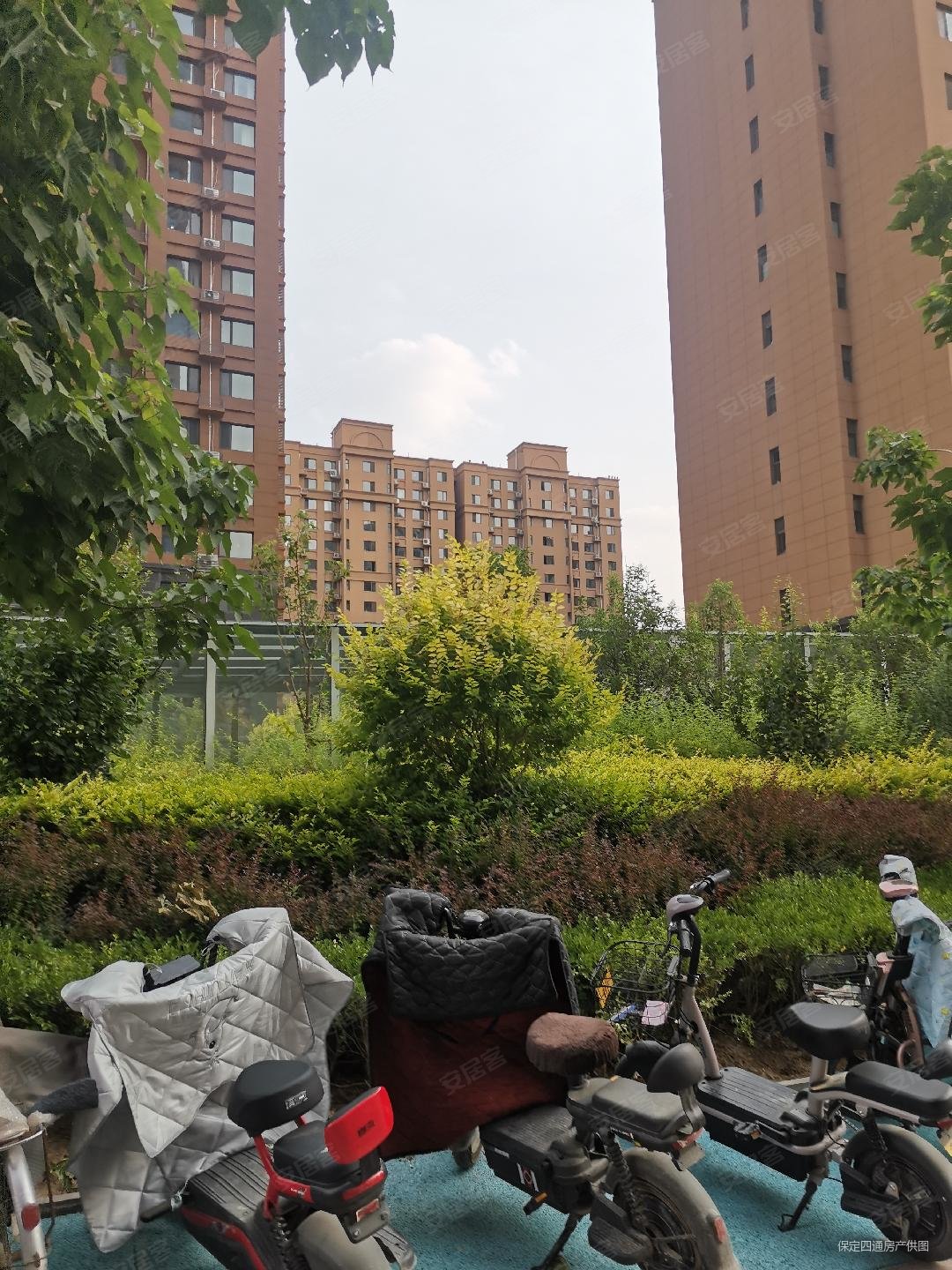 普兰庭3室2厅2卫124.62㎡南北136.4万