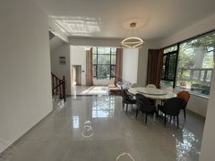 深圳大鹏新区葵涌金众云山栖全新装修别墅出租，通透舒适简约装修，部分家私电可谈出租房源真实图片