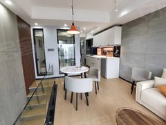 鹰潭月湖月湖城区急租 天虹隔壁 上下两层loft公寓 家具家电齐全拎包入住,出租房源真实图片