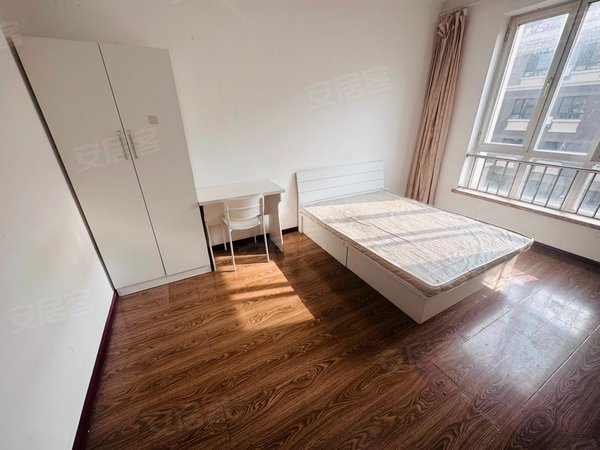 大连沙河口孙家沟宏都筑景(一期)主卧合租 月付包网 漣宁南园 孙家沟