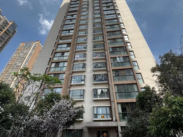 昆明西山大商汇润城2区大商汇商圈 润城二期精装两室空房出租 东南端