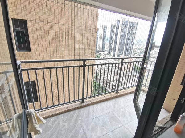 深圳坪山坪山香江花园找坪山比亚迪合租室友 随时看房入住出租房源