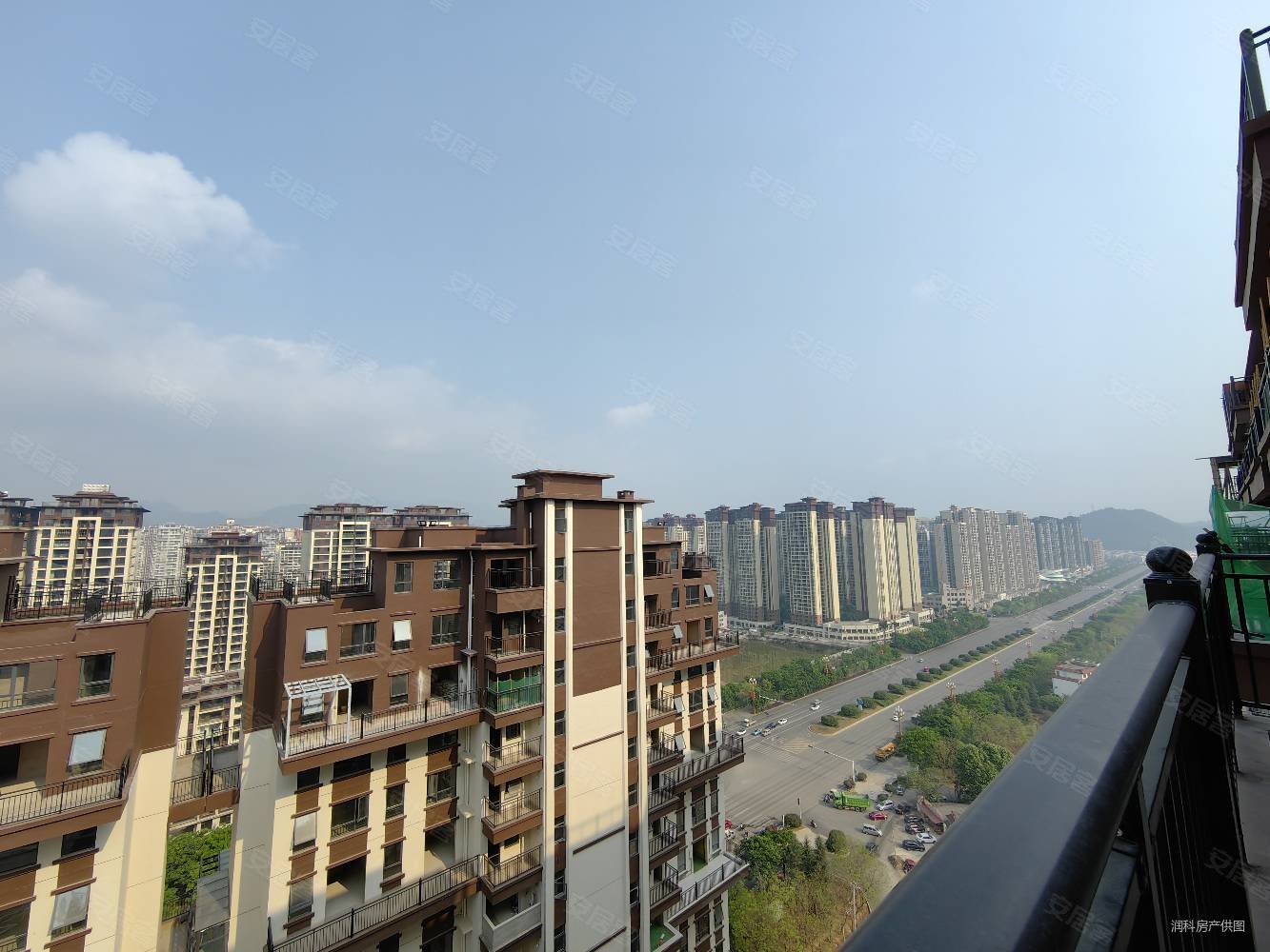 州医院旁,城市发展新中心.视野开阔,交通便利,富康樾山府二手房,55万,