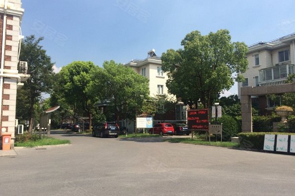 上海小区 松江小区 松江老城小区 放生池花园(公寓住宅)