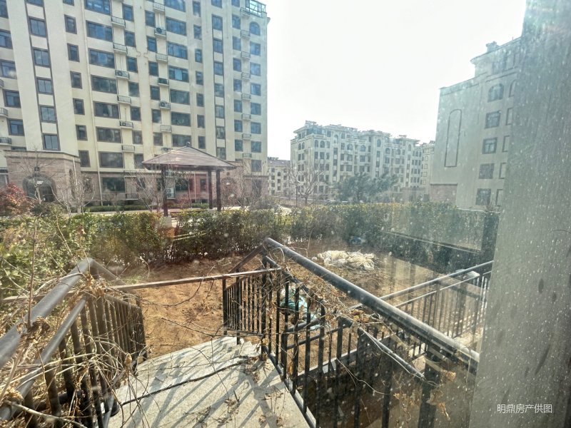 市府附近洋房1楼119平带下跃79平带50平院子5居室,水岸名邸二手房,111