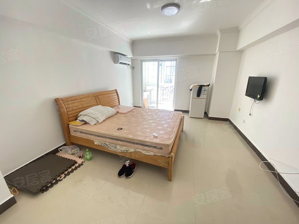 三亚吉阳商品街总统公寓新风街 总统公寓 电梯房 开间 年租1500元月