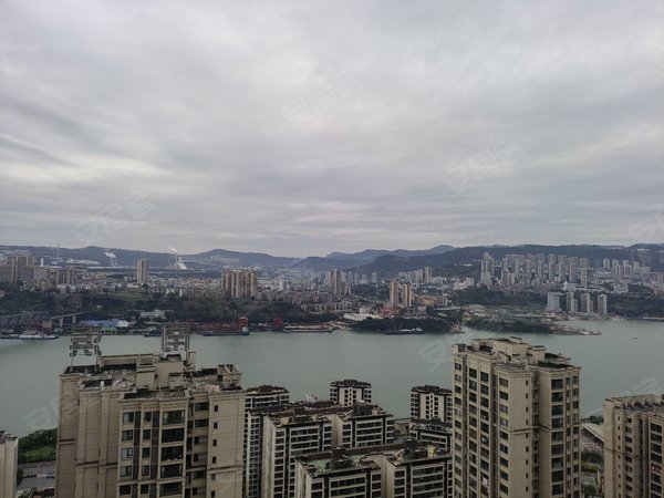 重庆万州江南新区海成南滨上院(b区)江南新区文德旁业主住家精装三房