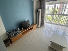 镇江句容句容吾悦广场新城雅居，精装电梯两室，装修有看像，图片真实，停车方便近吾悦出租房源真实图片