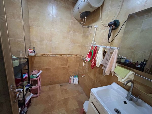 包头昆都仑团结大街新城村新上新城村25楼房源采光好，南北通透，业主诚意出出租房源真实图片