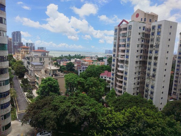 珠海香洲吉大海湾花园海湾花园精装3房,看海景,保养很好,直接入住出租