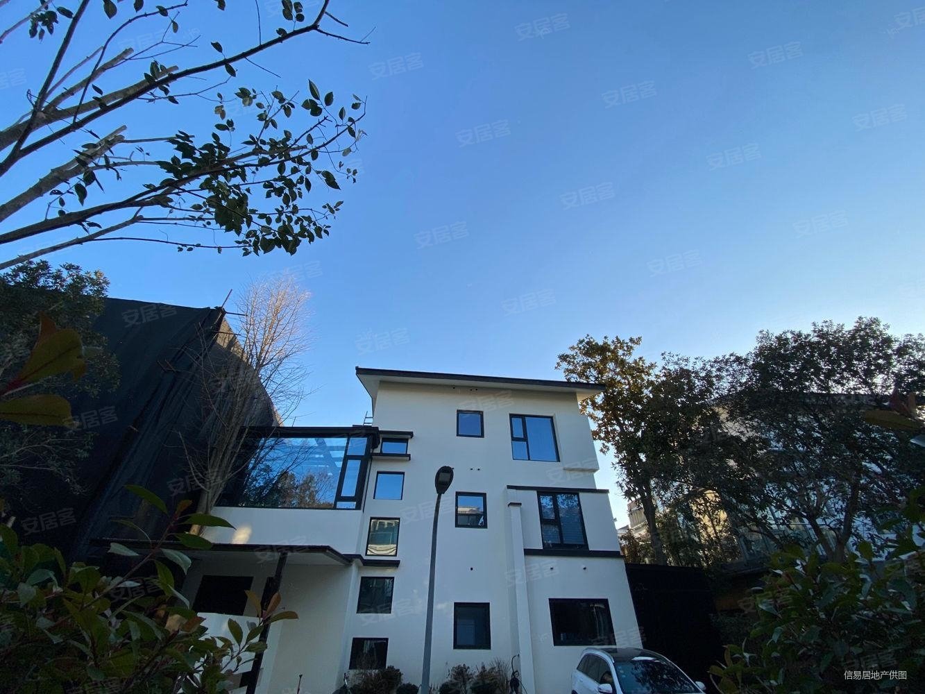 金水湾(别墅)4室2厅4卫309.11㎡南北4400万