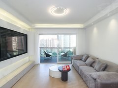 上海浦东陆家嘴客厅带阳台，大平层，小区中心位置，视野好，精装修出租房源真实图片