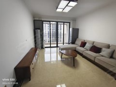 桂林临桂花生唐麓湖剑桥郡四房两厅两卫27楼1600包物业，四台空调湖景房出租房源真实图片