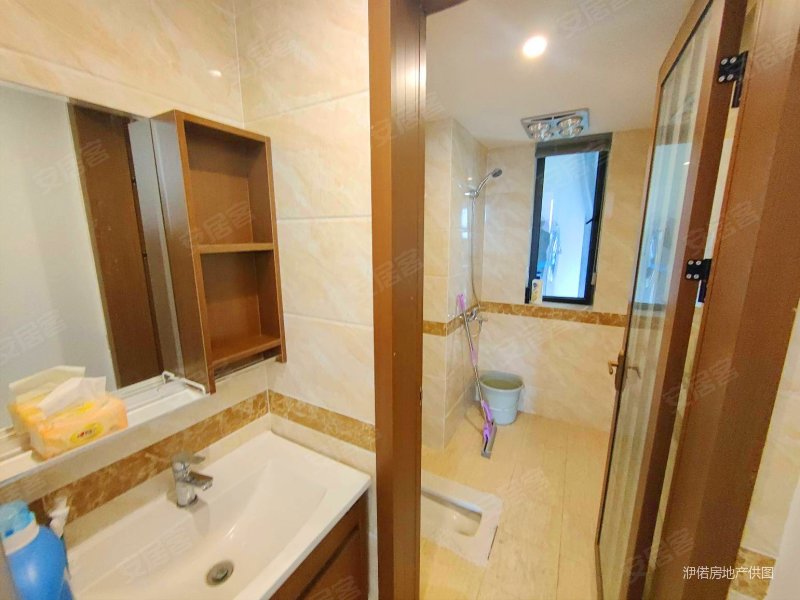 世界之窗 小区新 旺德府 南北通透 带双卫 价格可谈