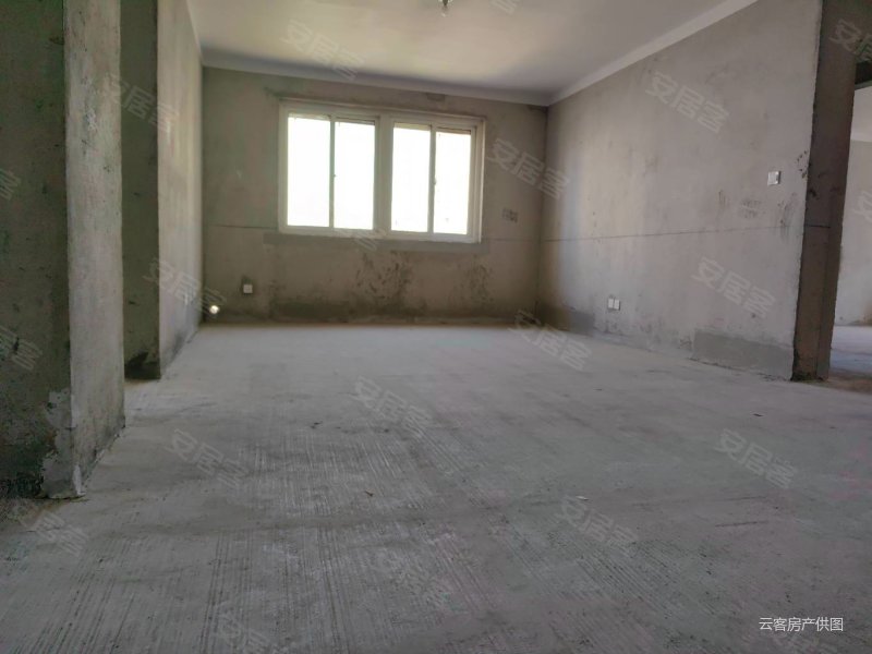 润柏华庭423平3室2卫两室朝阳好楼层全天采光