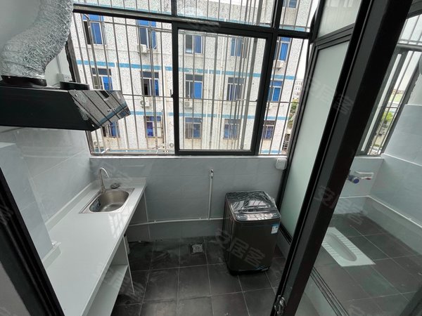 深圳龙岗宝龙南景南约新村实图拍摄 宝龙比亚迪 精装全新公寓 无中介