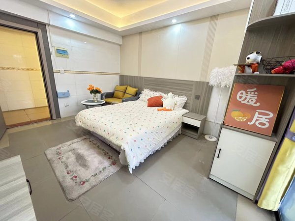 【多图】上李朗科技园,平湖租房,实拍10号线上李朗地铁口 停车位充足