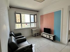 齐齐哈尔龙沙南站工程学院对面，御园小区，两室一厅，可短租，价格请看房屋介绍出租房源真实图片