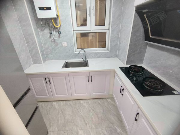 上海嘉定黄渡黄渡春城美好嘉苑近笔克园区同济大学春申小学精装一房