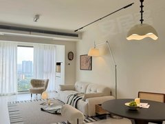 上海普陀华东师大近地铁 高端社区整租押一付一 民用水电包物业 带阳台厨房内卫出租房源真实图片