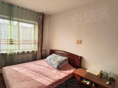 鞍山铁东二一九二一九附近，配套全出行方便，地点好，单室，月付出租房源真实图片