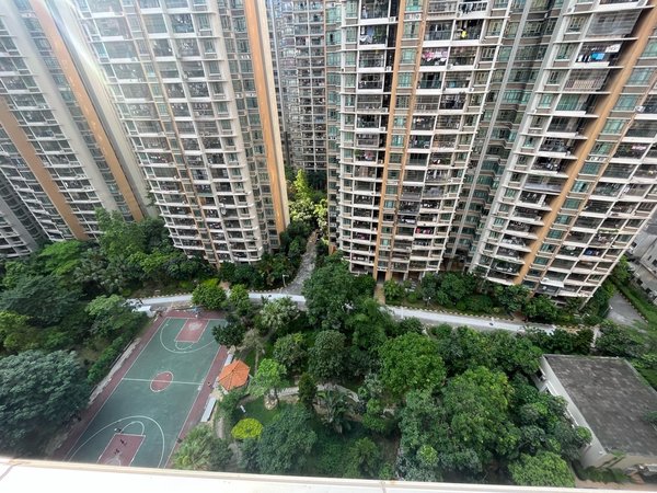 珠海香洲拱北正邦岭秀城拱北岭秀城小区,85平方大两房,高层平净整齐