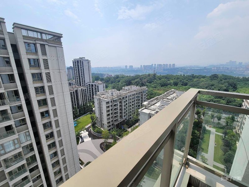 巴滨路次新高层,两房可改三房,带独立露台,可看江,78万可谈,千江凌云