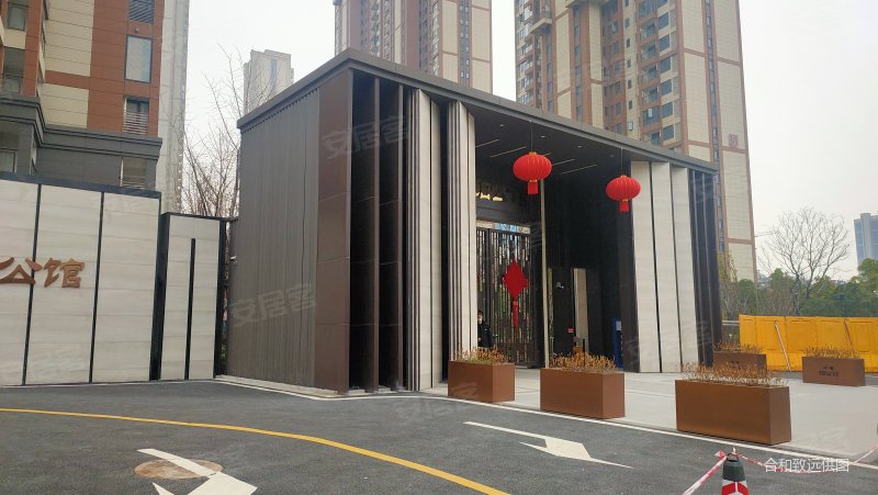 中建铂公馆4室2厅2卫158.84㎡南北286万