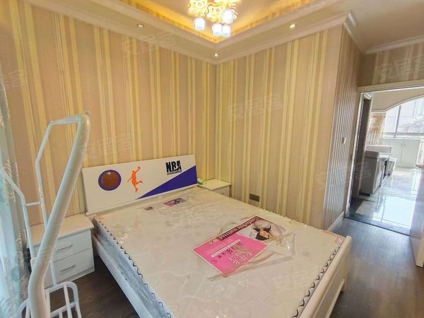 黔南都匀都匀万达广场都匀1号沙坝 都匀1号 电梯复式楼 四房两厅两卫 拎包入住 随时看房出租房源真实图片