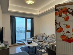 汕头濠江濠江城区美女自装的海景 2 房出租!装修雅雅!拎包入住价格便宜可谈!出租房源真实图片