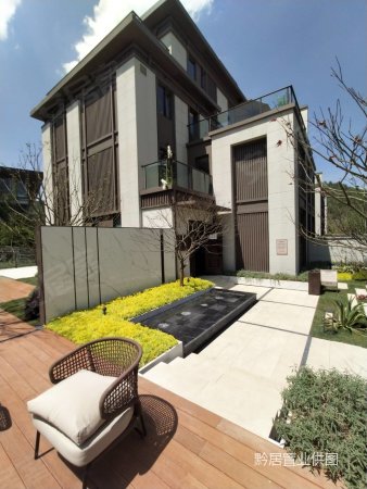 售阳光城联排别墅140实得410带入户大花园带泳池送三车位