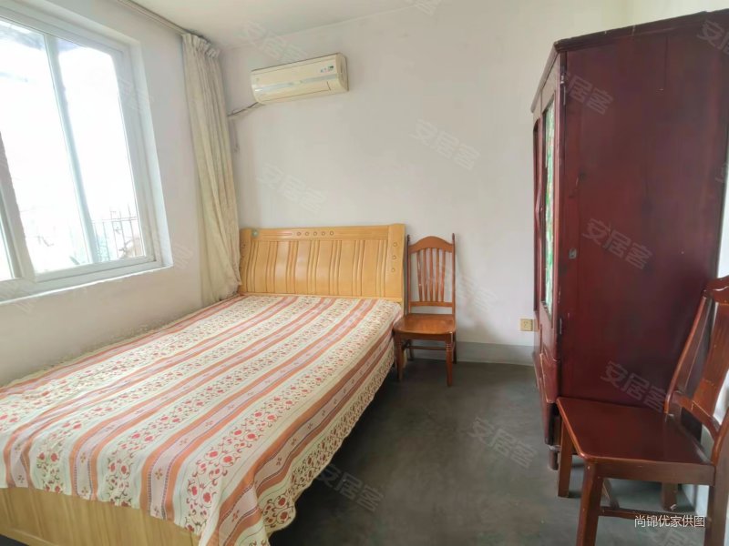 成都房产网>成都二手房>锦江二手房>琉璃厂二手房>经天路8号院>800