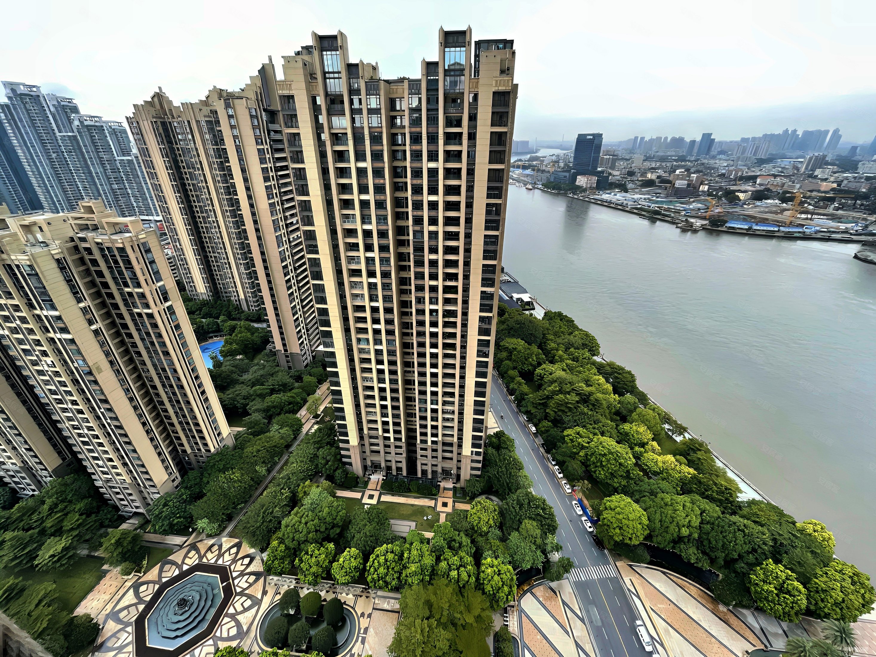 黄沙御景壹号三房带入户花园产权清晰诚心出售