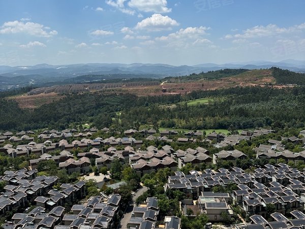 昆明安宁太平新城俊发玉龙湾阳台封好  高层 视野开阔 景观漂亮  通透