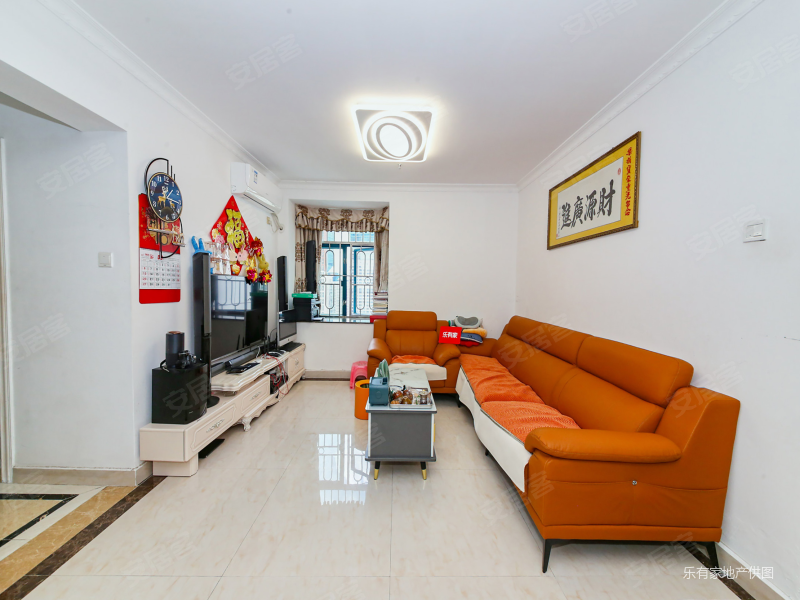 电梯房 高楼层视野好,港逸豪庭二手房,400万,3室2厅,2卫,106平米-深圳