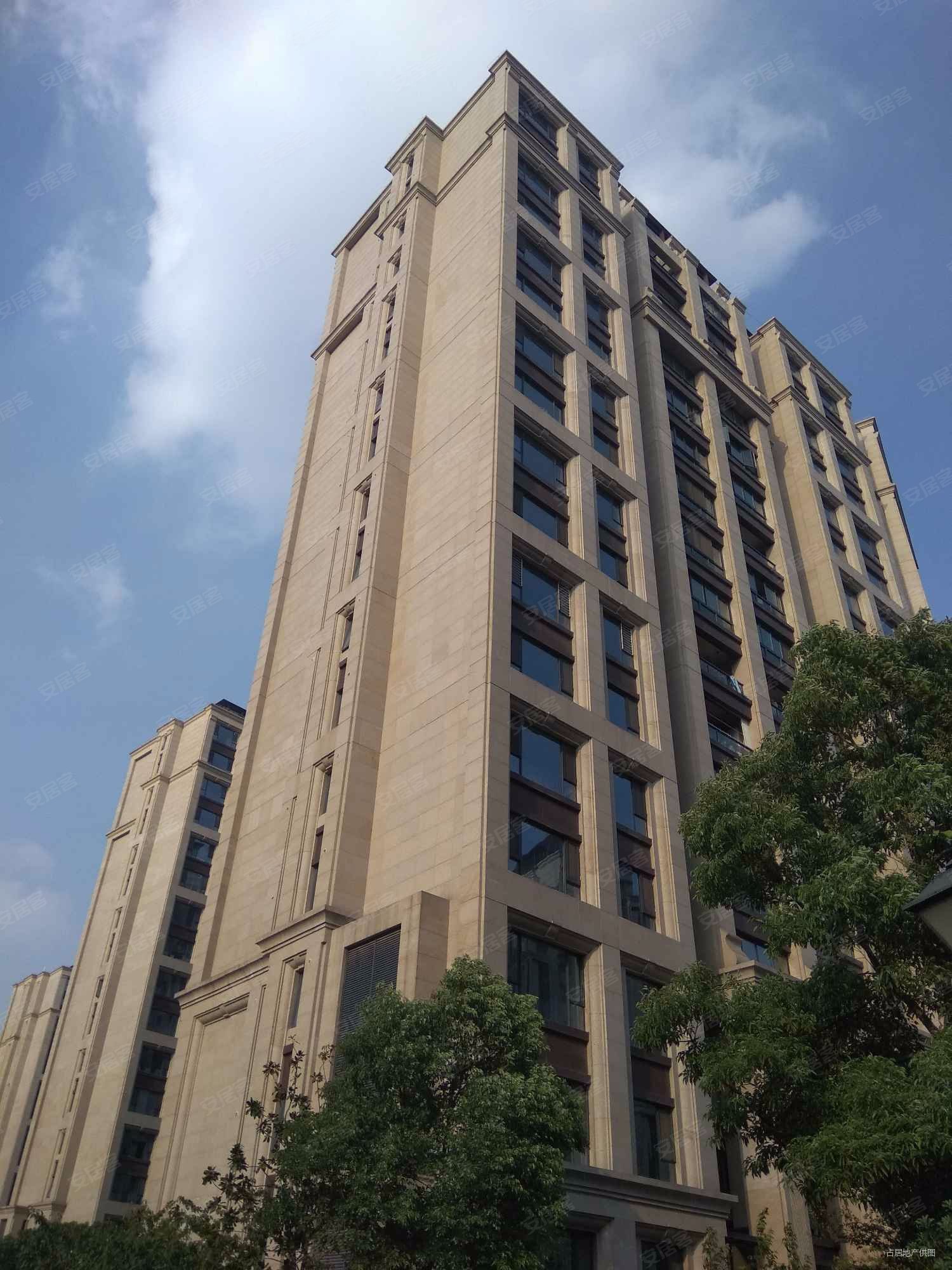 上海房产网>上海二手房>杨浦二手房>新江湾城二手房>嘉誉湾>