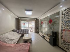 商丘睢阳商都公园第一人民医院 北关附近 安琪乐易超市附近 房子大 步梯一楼出租房源真实图片