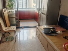 丹东振兴六纬路小学学区建生电子楼上3楼 年轻的可以一室精装 家电齐全包取暖 首租出租房源真实图片