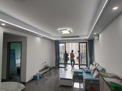 阳江阳春春城镇国鼎天悦半岛精装三房出租,家具家电齐全,江景房,空气清新.出租房源真实图片