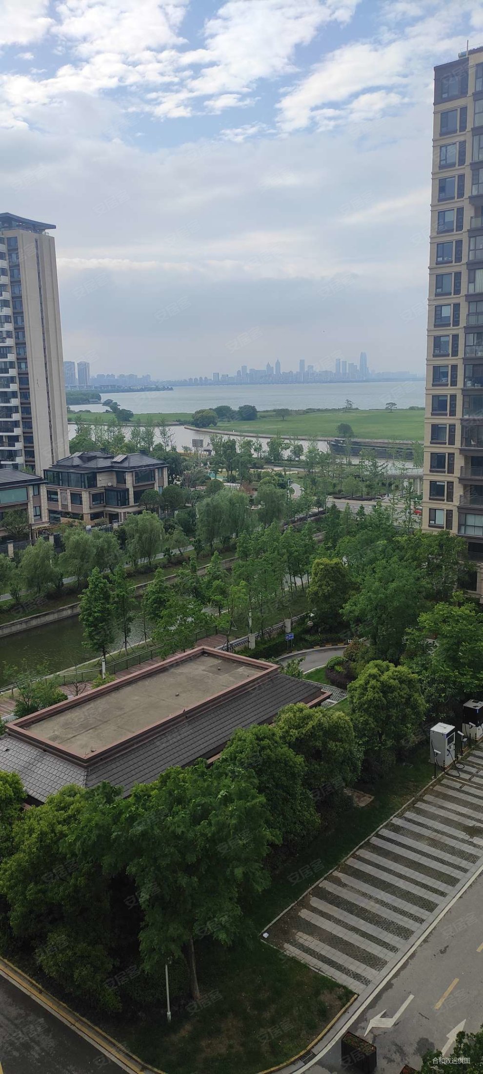 苏州房产网>苏州二手房>吴中二手房>郭巷二手房>阳光城愉景湾>