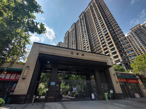 济南历城邢村立交桥济南融创文旅城文旅城兰亭居,空调独卫,邻汉峪金谷