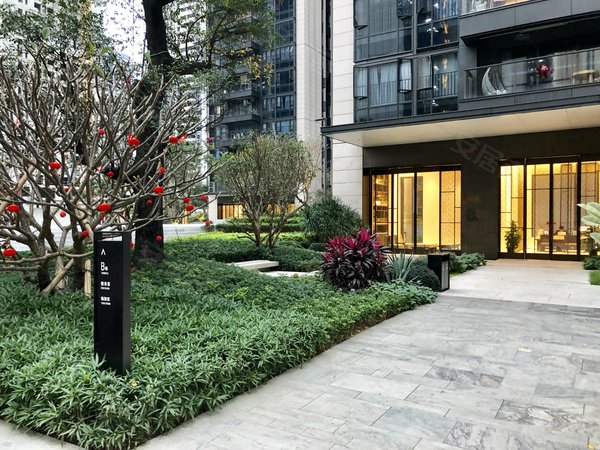 深圳南山科技园华润城润府二期实拍 华润二期 两房两卫 全屋奢华皮具