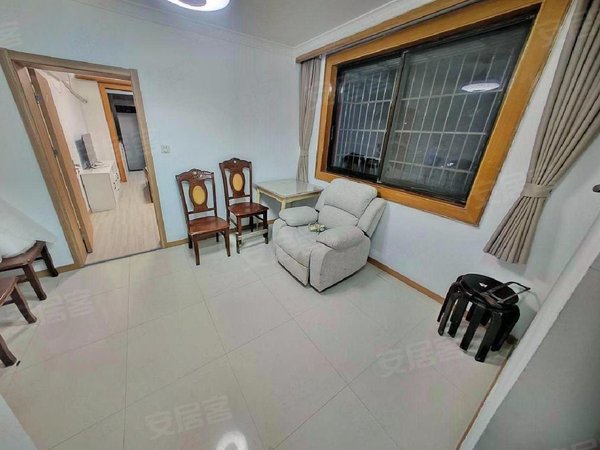 【多图】淞虹公寓,北新泾租房,带院子可以养宠物大一房一厅,北新泾